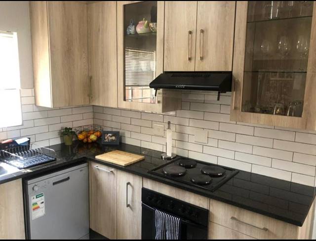 2 BEDROOM PROPERTY TO RENT IN FAIRLAND
